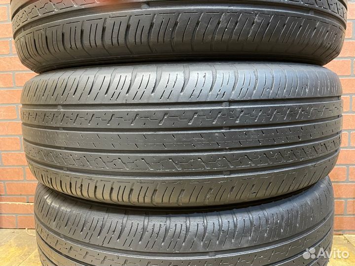 Dunlop Grandtrek ST30 225/65 R17 102H