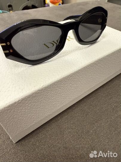 Солнечные очки Dior