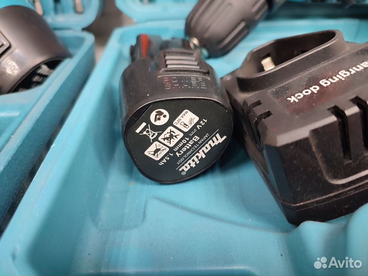 Шуруповерт Makita 12 V