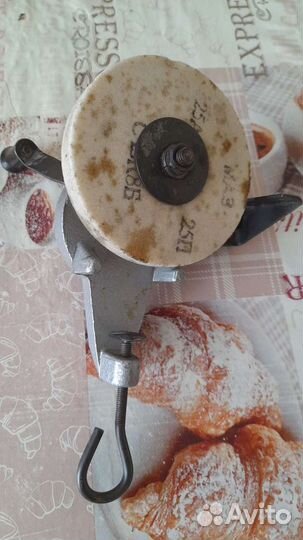 Точилка для ножей, таз для варенья, нож и др