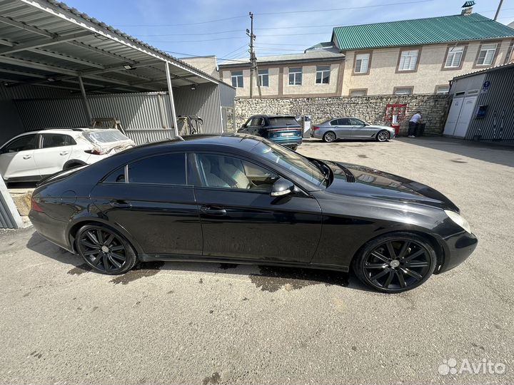 Mercedes-Benz CLS-класс 5.0 AT, 2005, 290 000 км