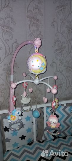 Мобиль на кроватку. Музыкальный с проекторов