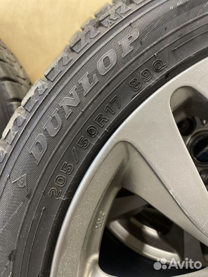 Колеса в сборе r17 зимние 5 114.3 205/50 R17