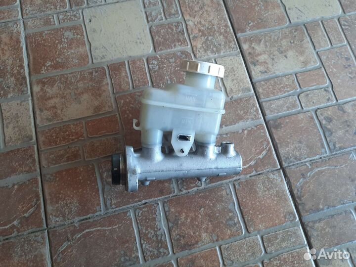 Главный тормозной цилиндр митсубиси лансер 9