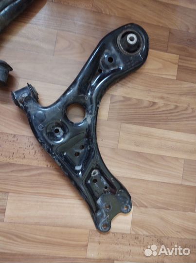 Рычаги VW Polo 6ru407151, 6ru407152