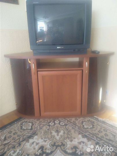 Тумба угловая видео-бар