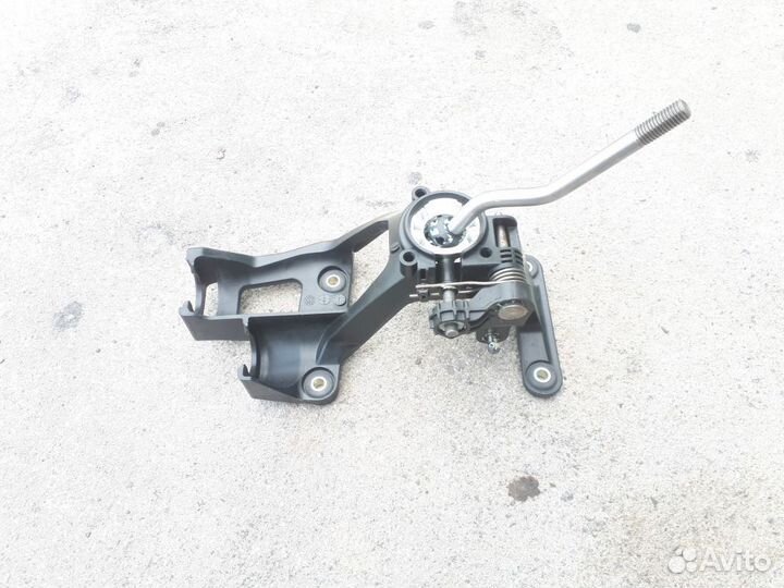 Кулиса МКПП Лада Веста