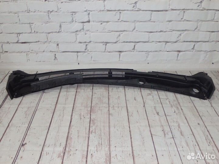 Новая Решетка стеклоочистителей (жабо) Rio 3 11-17