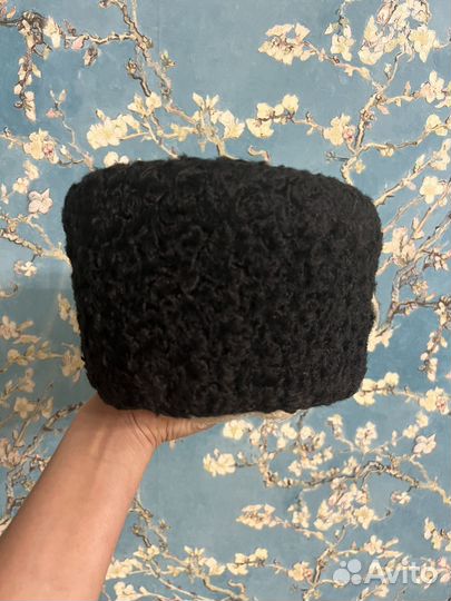 Шапка из каракуля