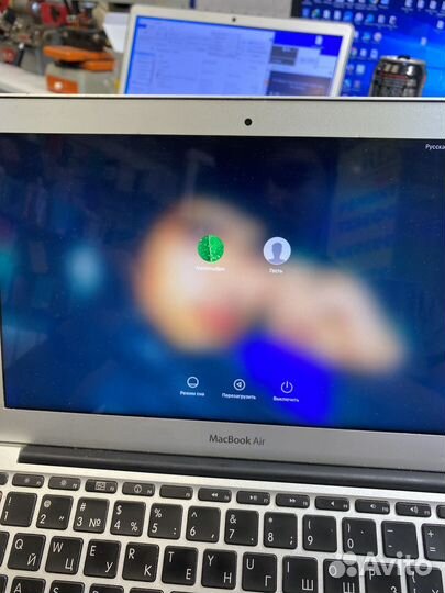 Apple MacBook Air 11 2010