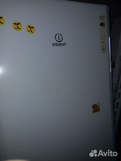 Холодильник indesit