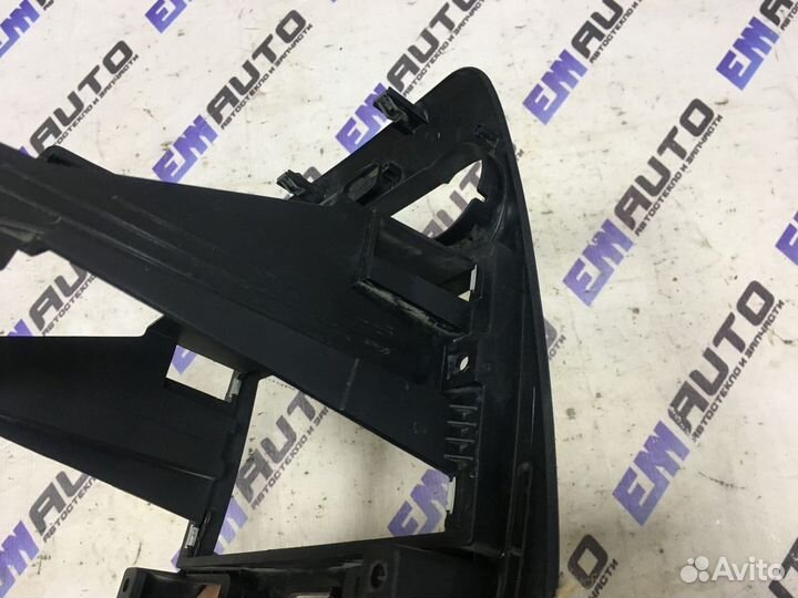 Рамка магнитолы Форд Фьюжен