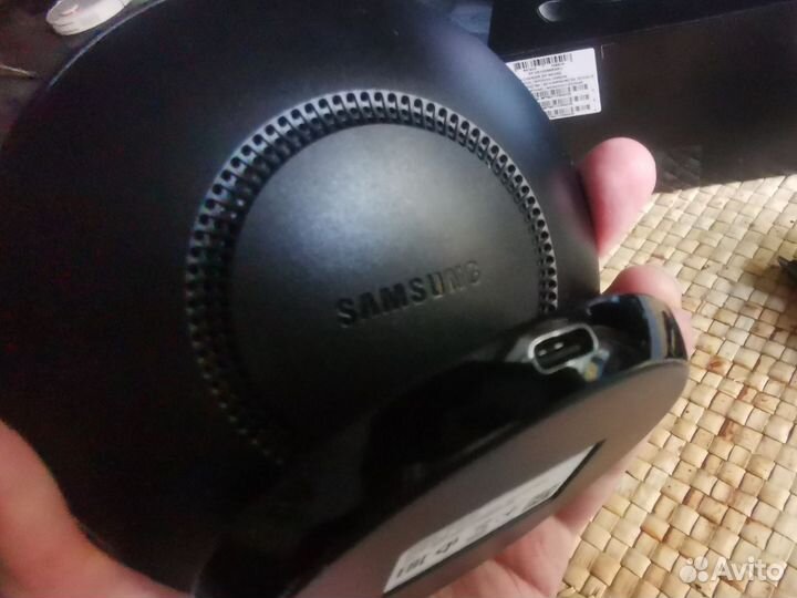 Беспроводная зарядка Samsung EP-N5100