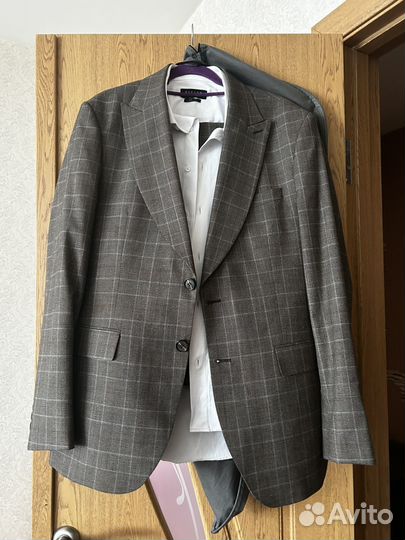 Мужской костюм тройка