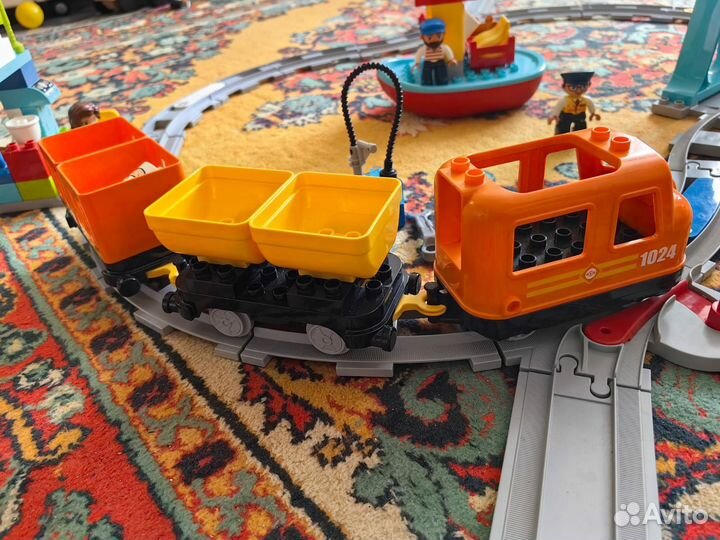 Lego duplo поезд