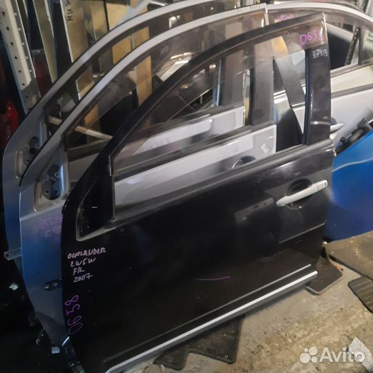 Передняя Левая Дверь Mitsubishi Outlander Xl