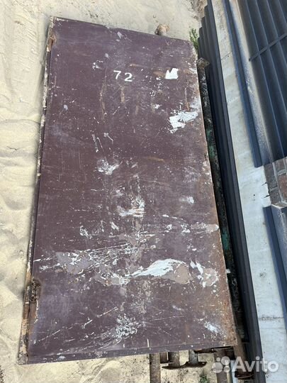 Металлическая дверь бу