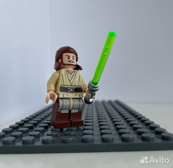 Коллекционная минифигурка Куай-Гон Джинн Лего