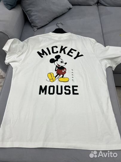 Футболка Uniqlo новая XL с Mickey Mouse