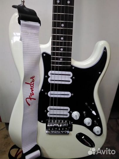 Электрогитара stratocaster с большой головой грифа