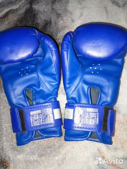 Боксерские перчатки 8 oz