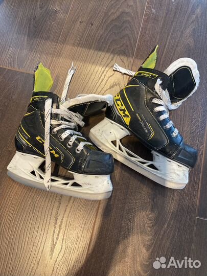 Коньки хоккейные ссм