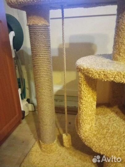 Домик для кошки с когтеточкой