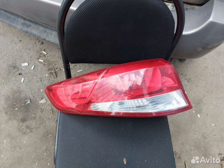 Фонарь задний левый. Kia Rio 3.2016г