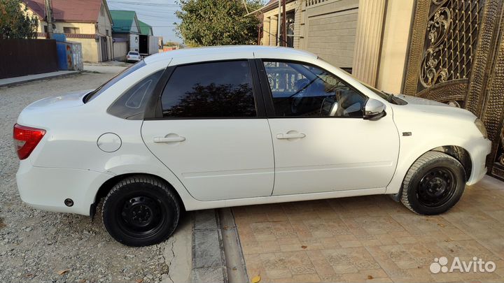 LADA Granta 1.6 МТ, 2015, 169 000 км