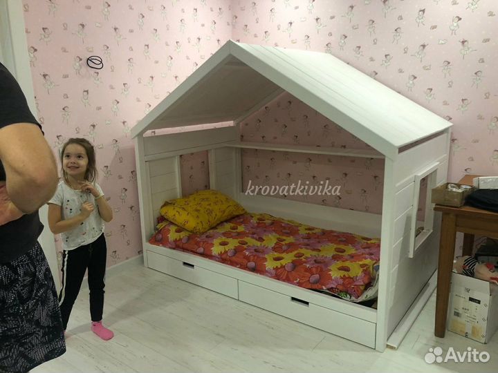 Эко кровать домик с окнами по бокам