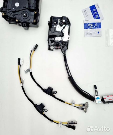 Доводчики дверей audi комплект на 2 двери под