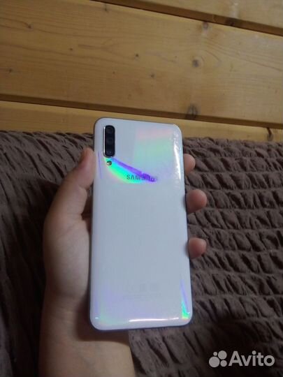 Samsung Galaxy A50, 4/128 ГБ