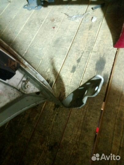 Капот Джип Гранд Чероки оригинал 2001-06