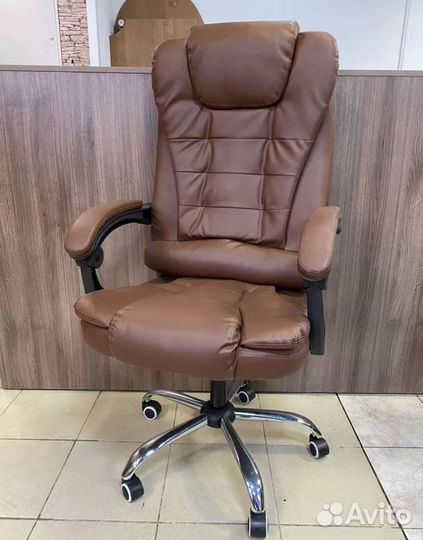 Компьютерное офисное кресло