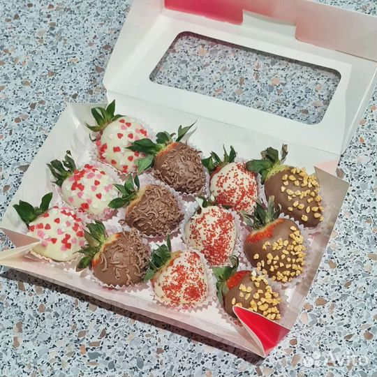 Корзина с сухофруктами