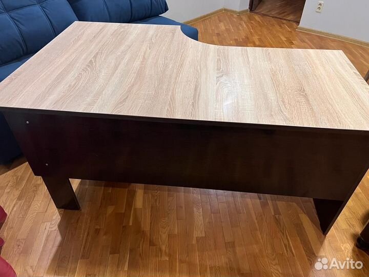 Стол компьютерный