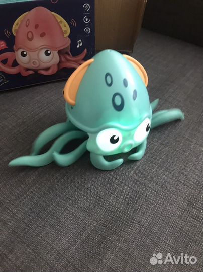 Игрушка осьминог музыкальный