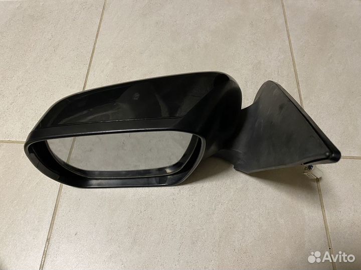 Зеркало левое