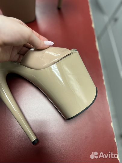 Стрипы pleaser 37 тройки