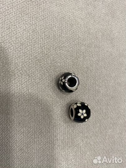 Украшение шарм