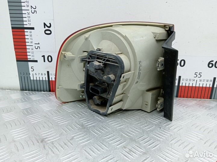 Фонарь задний для Volkswagen Touareg 1 7L6945096P