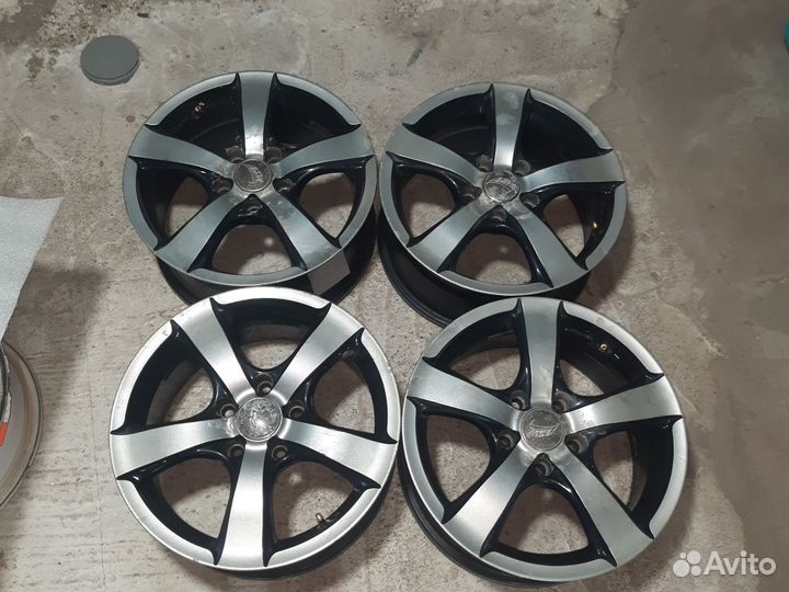 Литые диски r 16 5 114 3