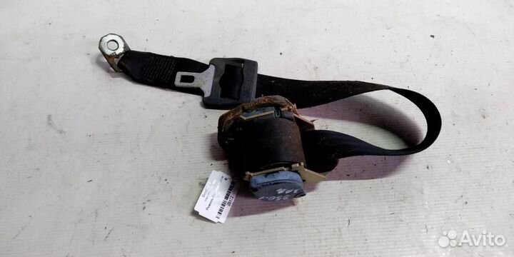 Ремень безопасности задний Volvo 850