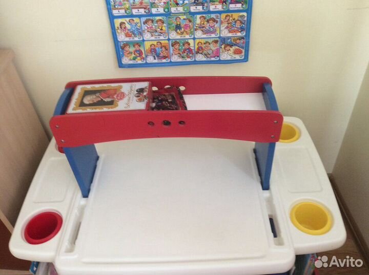 Стол Дуэт step 2 и два табурета