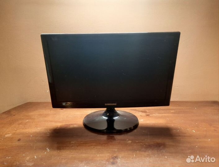 Монитор samsung