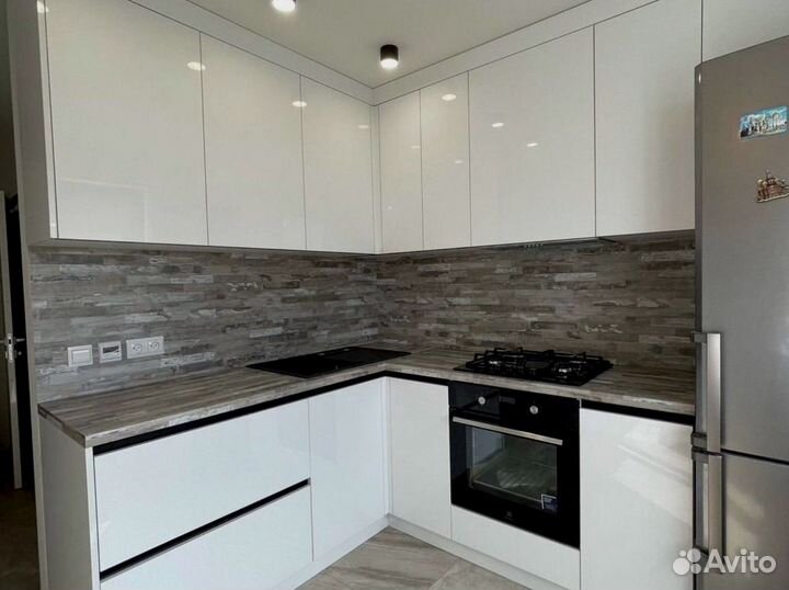 Кухонный гарнитур угловой