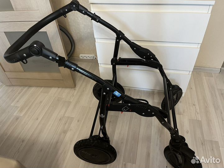 Коляска zippy 3 в 1