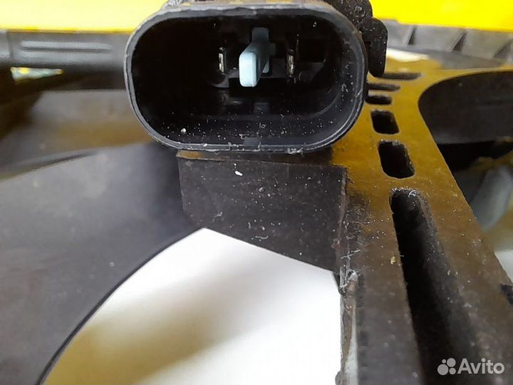 Вентилятор охлаждения радиатора Hyundai Elantra