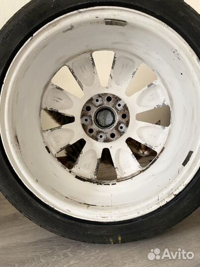 Колеса R18 225/45 RunFlat летние с белыми дисками