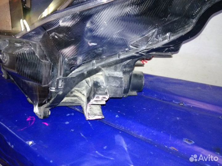 Фара передняя левая Toyota Rav4 ASA42 2012-Н.в